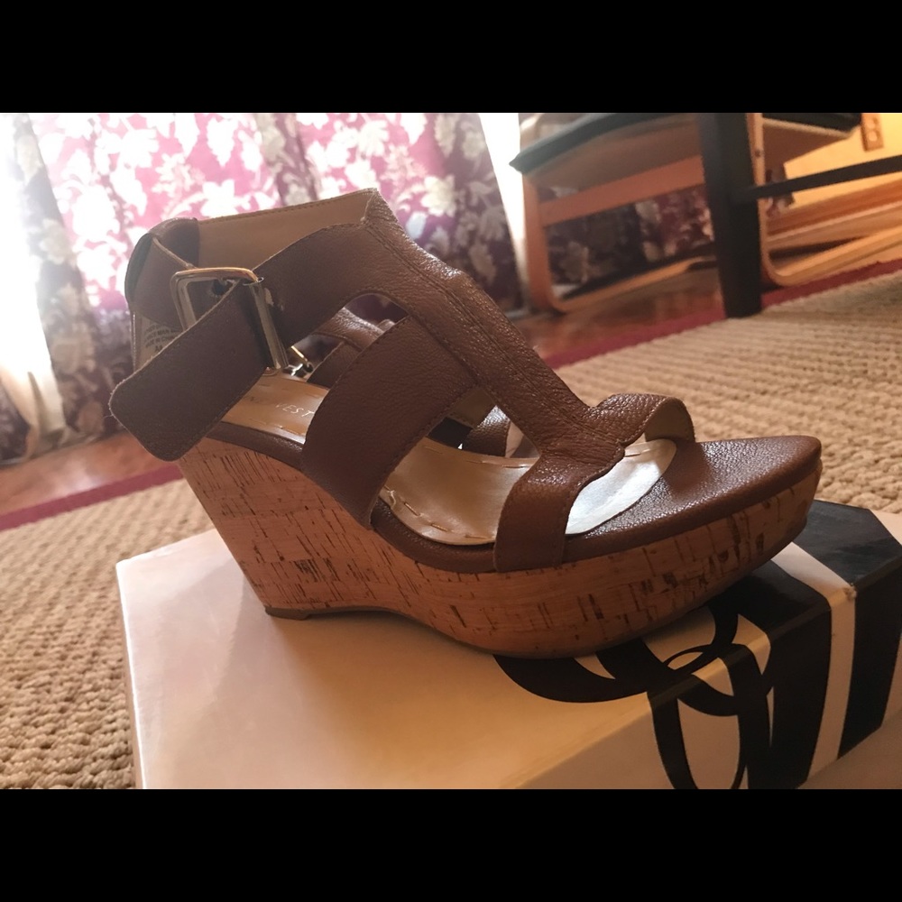 Gorgeous Nine West wedges